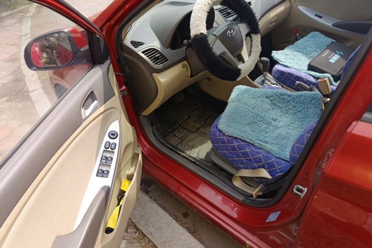 Used Hyundai Verna (older generation) 2010 Sedan 1.4L Automatic Fashionable GT Model Driver Seat