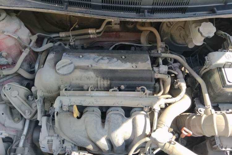 Used Hyundai Verna (older generation) 2010 Sedan 1.4L Automatic Fashionable GT Model Engine Bay