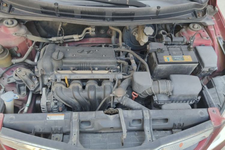 Used Hyundai Verna (older generation) 2010 Sedan 1.4L Automatic Fashionable GT Model Engine Bay