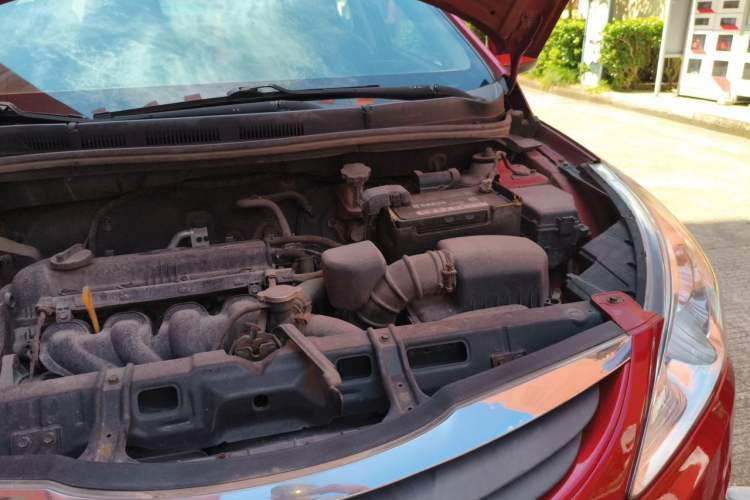 Used Hyundai Verna (older generation) 2010 Sedan 1.4L Manual Comfort GS Engine Bay Left