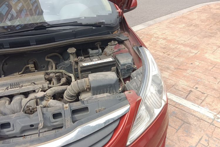 Used Hyundai Verna (older generation) 2010 Sedan 1.4L Manual Comfort GS Engine Bay Left