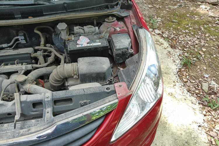 Used Hyundai Verna (older generation) 2010 Sedan 1.4L Automatic Fashionable GT Model Engine Bay Left