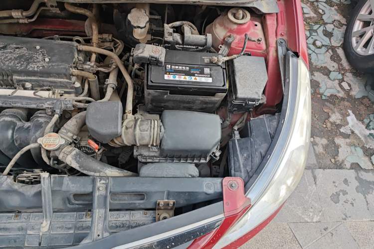 Used Hyundai Verna (older generation) 2010 Sedan 1.4L Automatic Fashionable GT Model Engine Bay Left