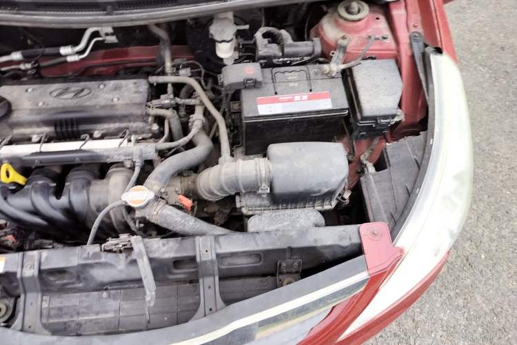 Used Hyundai Verna (older generation) 2010 Sedan 1.4L Automatic Fashionable GT Model Engine Bay Left