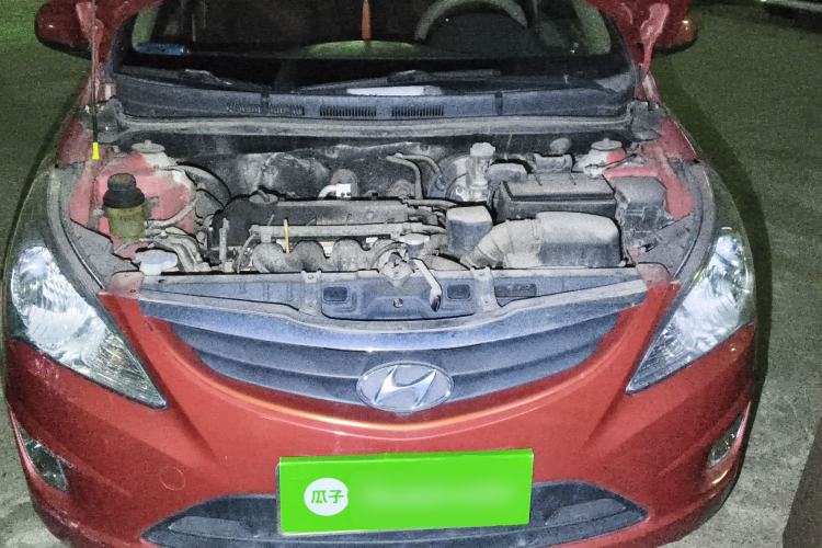 Used Hyundai Verna (older generation) 2010 Sedan 1.4L Manual Comfort GS Engine Bay