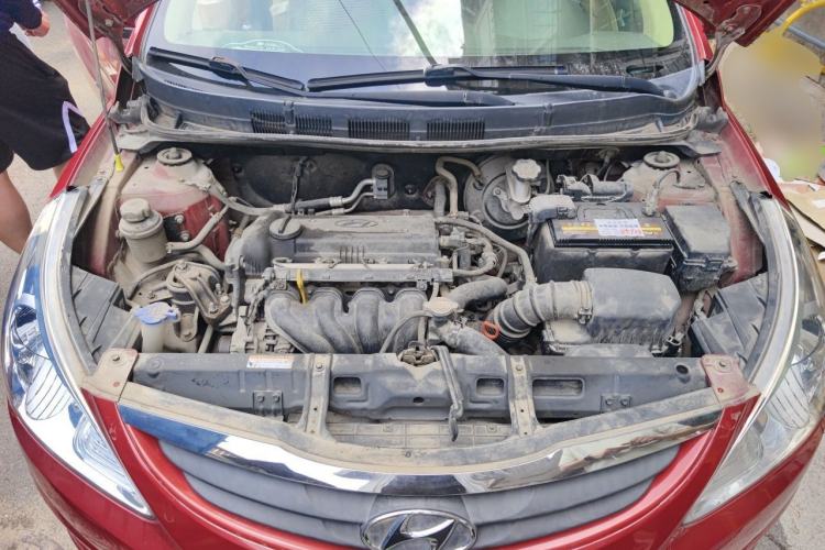Used Hyundai Verna (older generation) 2010 Sedan 1.4L Automatic Fashionable GT Model Engine Bay
