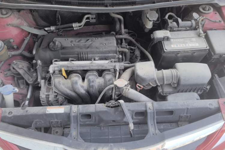Used Hyundai Verna (older generation) 2010 Sedan 1.4L Automatic Fashionable GT Model Engine Bay