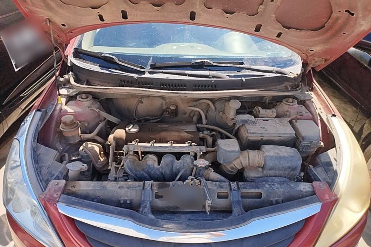 Used Hyundai Verna (older generation) 2010 Sedan 1.4L Manual Comfort GS Engine Bay