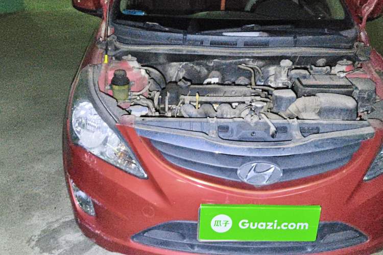 Used Hyundai Verna (older generation) 2010 Sedan 1.4L Manual Comfort GS Engine Bay Right