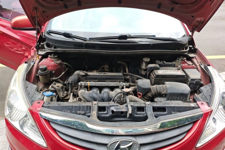 Used Hyundai Verna (older generation) 2010 Sedan 1.4L Automatic Fashionable GT Model Engine Bay