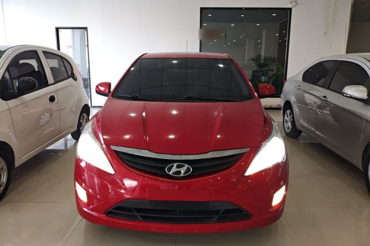 Used Hyundai Verna (older generation) 2010 Sedan 1.4L Manual Comfort GS Front