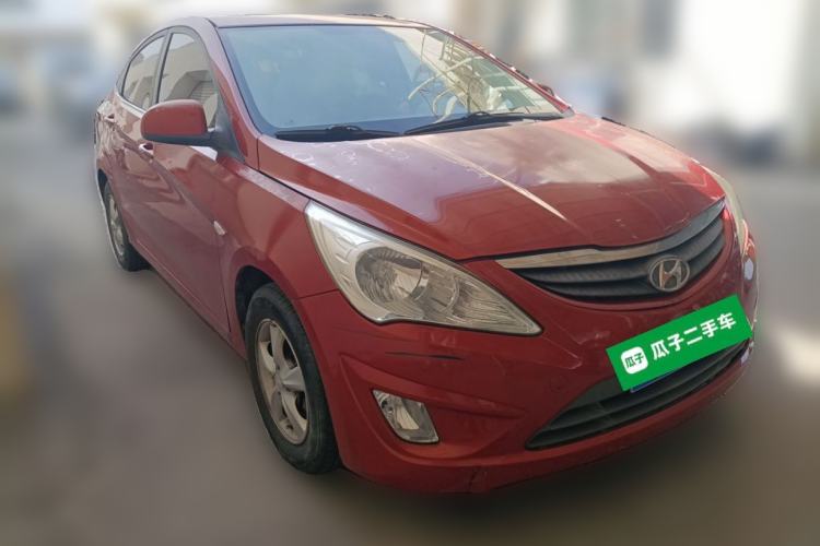 Used Hyundai Verna (older generation) 2010 Sedan 1.4L Automatic Fashionable GT Model Front Right 45 Deg