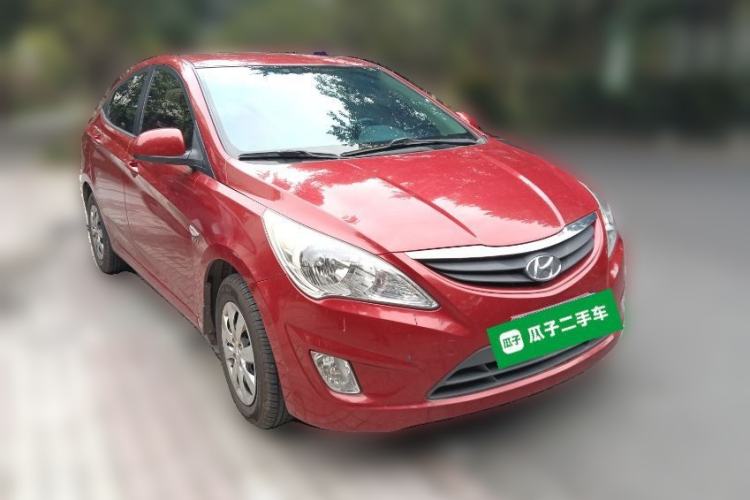 Used Hyundai Verna (older generation) 2010 Sedan 1.4L Automatic Comfort Model GS Front Right 45 Deg