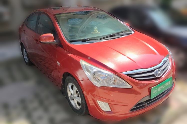 Used Hyundai Verna (older generation) 2010 Sedan 1.4L Automatic Fashionable GT Model Front Right 45 Deg
