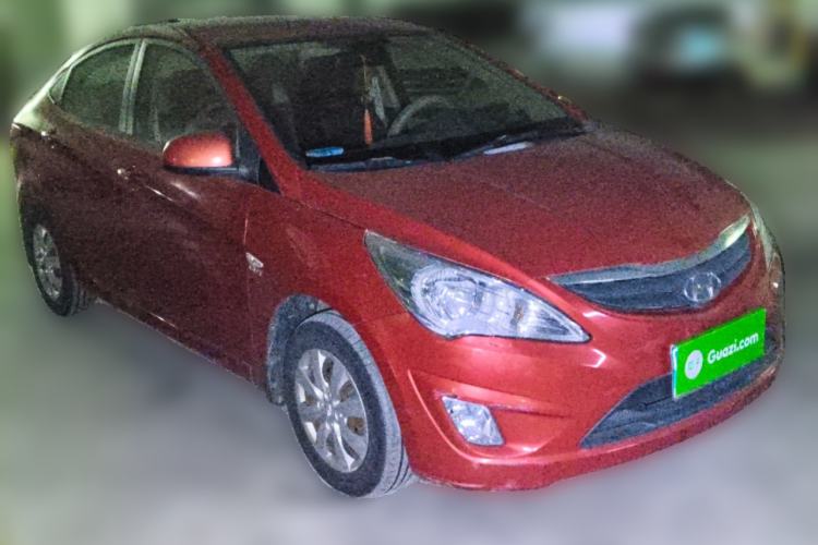 Used Hyundai Verna (older generation) 2010 Sedan 1.4L Manual Comfort GS Front Right 45 Deg