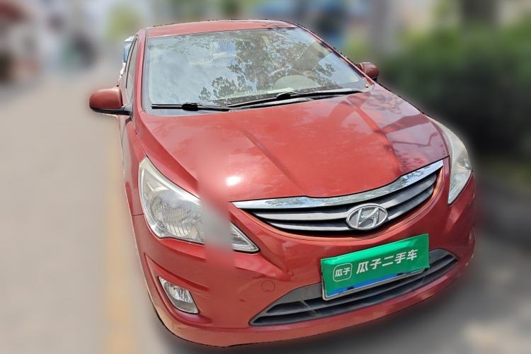 Used Hyundai Verna (older generation) 2010 Sedan 1.4L Automatic Comfort Model GS Front Right 45 Deg