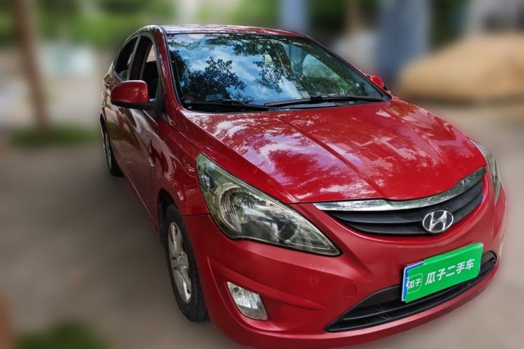 Used Hyundai Verna (older generation) 2010 Sedan 1.4L Automatic Comfort Model GS Front Right 45 Deg