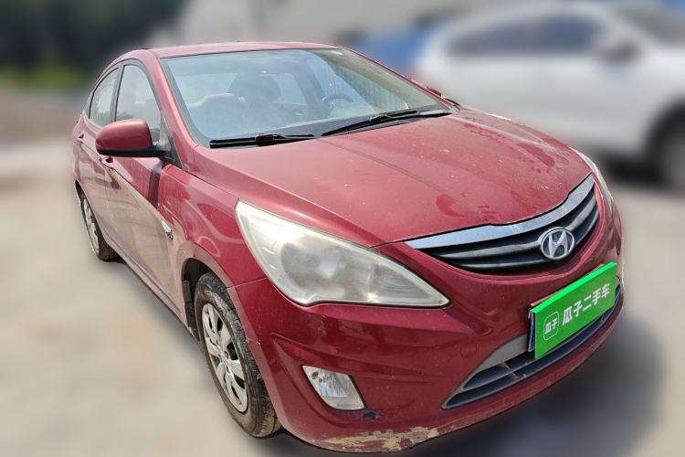 Used Hyundai Verna (older generation) 2010 Sedan 1.4L Automatic Comfort Model GS Front Right 45 Deg