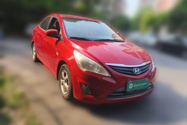 Used Hyundai Verna (older generation) 2010 Sedan 1.4L Automatic Comfort Model GS Front Right 45 Deg