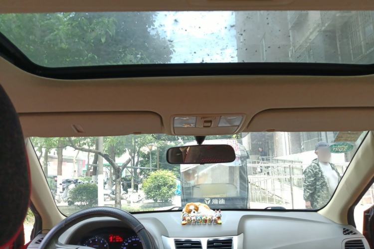 Used Hyundai Verna (older generation) 2010 Sedan 1.4L Automatic Fashionable GT Model Headliner