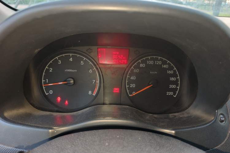 Used Hyundai Verna (older generation) 2010 Sedan 1.4L Manual Comfort GS Instrument Cluster