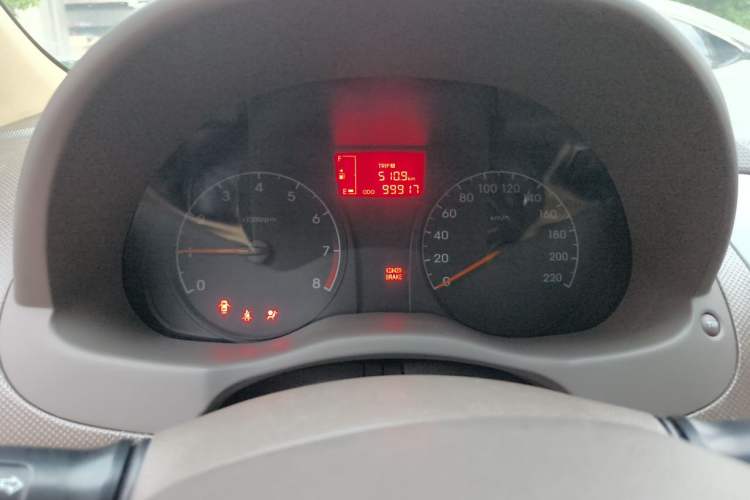 Used Hyundai Verna (older generation) 2010 Sedan 1.4L Manual Comfort GS Instrument Cluster