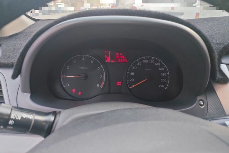 Used Hyundai Verna (older generation) 2010 Sedan 1.4L Manual Comfort GS Instrument Cluster