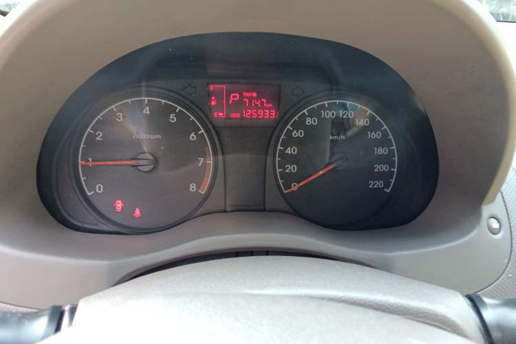 Used Hyundai Verna (older generation) 2010 Sedan 1.4L Automatic Comfort Model GS Instrument Cluster