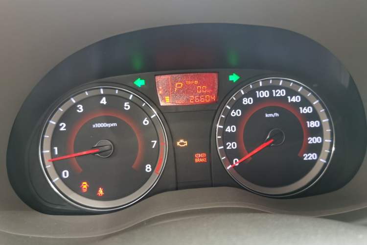 Used Hyundai Verna (older generation) 2010 Sedan 1.4L Automatic Comfort Model GS Instrument Cluster