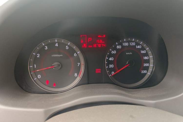 Used Hyundai Verna (older generation) 2010 Sedan 1.4L Automatic Fashionable GT Model Instrument Cluster