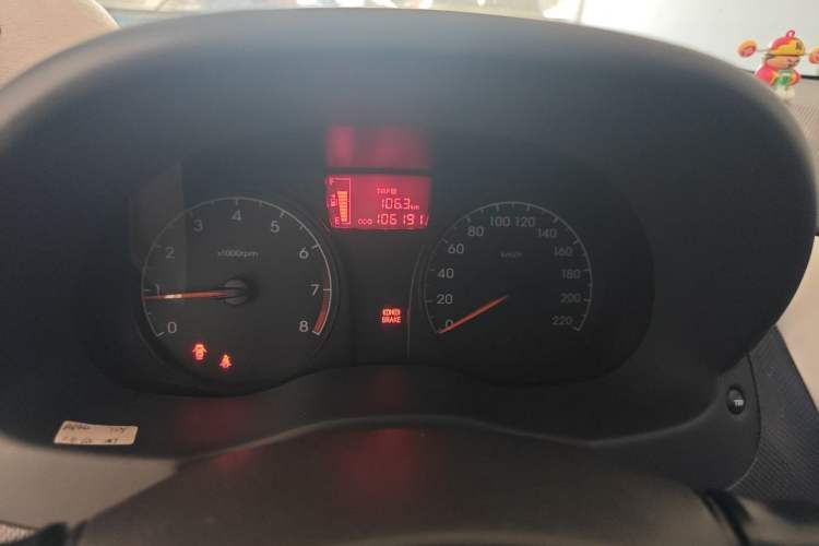 Used Hyundai Verna (older generation) 2010 Sedan 1.4L Manual Comfort GS Instrument Cluster