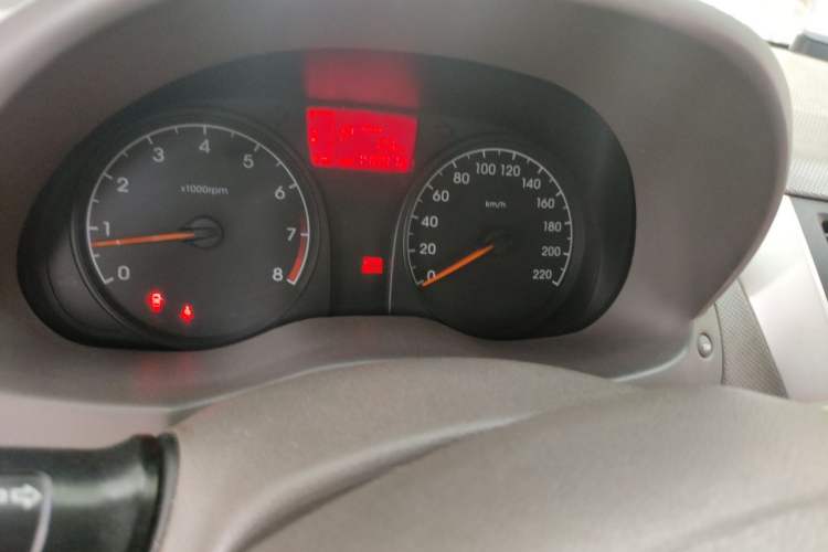 Used Hyundai Verna (older generation) 2010 Sedan 1.4L Automatic Comfort Model GS Instrument Cluster