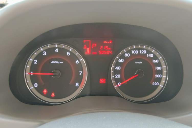 Used Hyundai Verna (older generation) 2010 Sedan 1.4L Automatic Fashionable GT Model Instrument Cluster