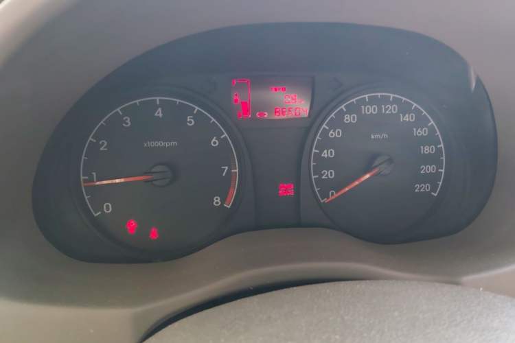 Used Hyundai Verna (older generation) 2010 Sedan 1.4L Manual Comfort GS Instrument Cluster