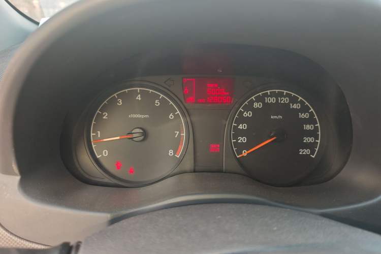 Used Hyundai Verna (older generation) 2010 Sedan 1.4L Manual Standard GL Model Instrument Cluster