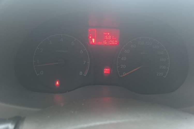 Used Hyundai Verna (older generation) 2010 Sedan 1.4L Manual Comfort GS Instrument Cluster
