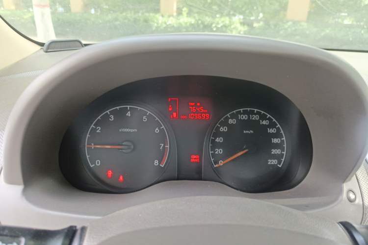 Used Hyundai Verna (older generation) 2010 Sedan 1.4L Manual Standard GL Model Instrument Cluster