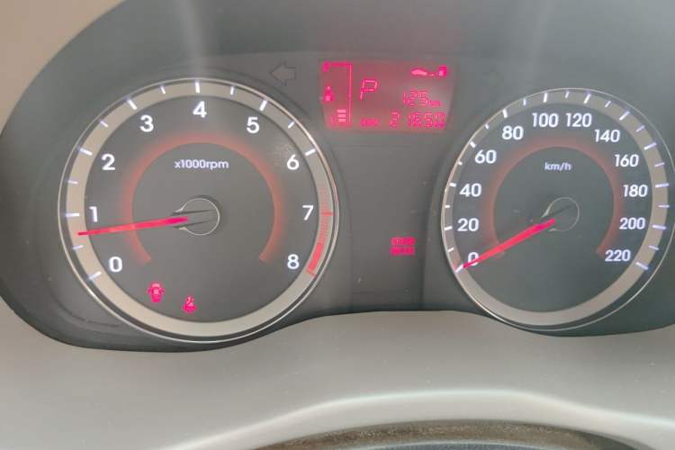 Used Hyundai Verna (older generation) 2010 Sedan 1.4L Automatic Fashionable GT Model Instrument Cluster