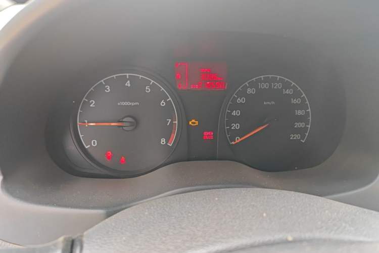 Used Hyundai Verna (older generation) 2010 Sedan 1.4L Manual Comfort GS Instrument Cluster