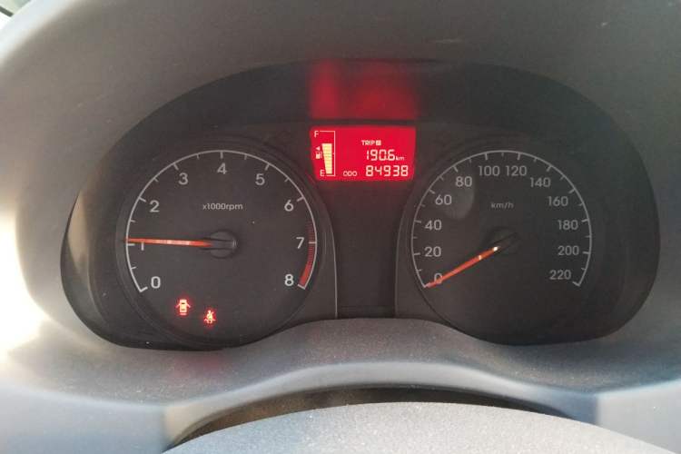 Used Hyundai Verna (older generation) 2010 Sedan 1.4L Manual Comfort GS Instrument Cluster