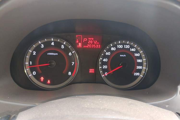 Used Hyundai Verna (older generation) 2010 Sedan 1.4L Automatic Fashionable GT Model Instrument Cluster