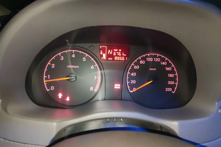 Used Hyundai Verna (older generation) 2010 Sedan 1.4L Automatic Comfort Model GS Instrument Cluster