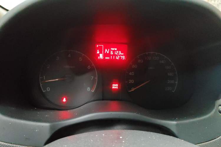 Used Hyundai Verna (older generation) 2010 Sedan 1.4L Automatic Comfort Model GS Instrument Cluster