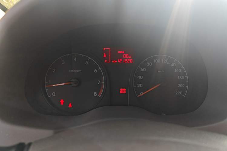 Used Hyundai Verna (older generation) 2010 Sedan 1.4L Manual Comfort GS Instrument Cluster