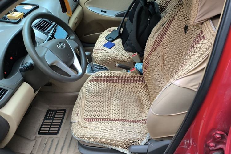 Used Hyundai Verna (older generation) 2010 Sedan 1.4L Automatic Comfort Model GS Left Front Seat