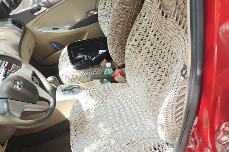 Used Hyundai Verna (older generation) 2010 Sedan 1.4L Automatic Comfort Model GS Left Front Seat