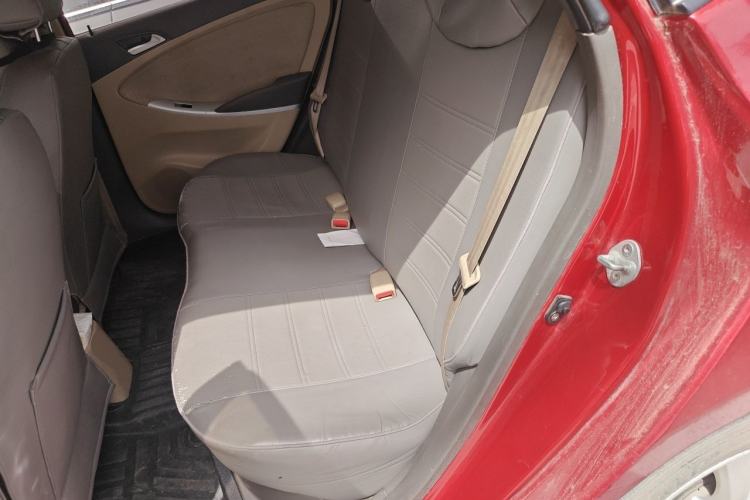 Used Hyundai Verna (older generation) 2010 Sedan 1.4L Automatic BLUE Model Left Rear Seat