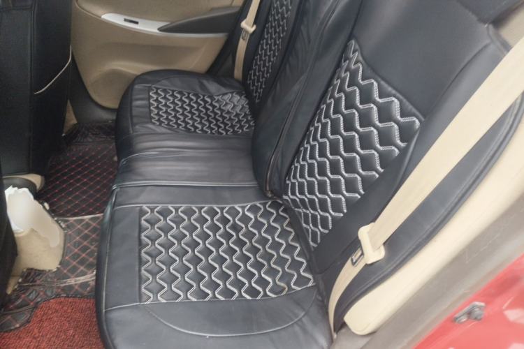 Used Hyundai Verna (older generation) 2010 Sedan 1.4L Manual Comfort GS Left Rear Seat