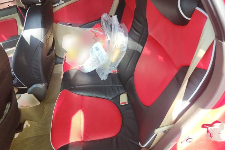 Used Hyundai Verna (older generation) 2010 Sedan 1.4L Automatic Comfort Model GS Left Rear Seat