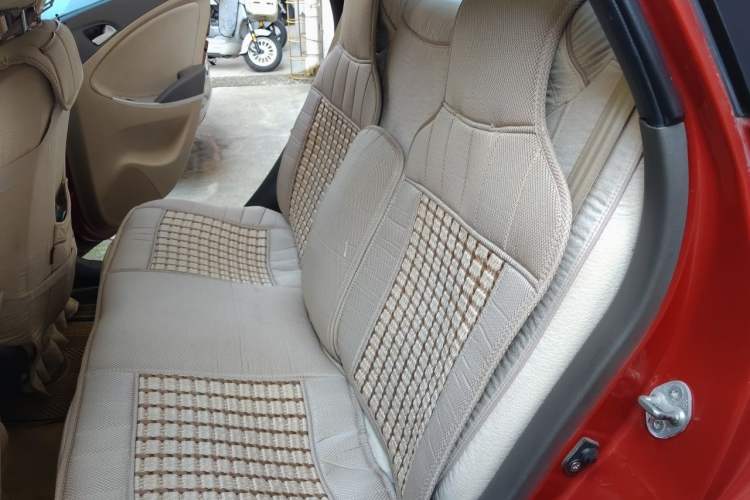 Used Hyundai Verna (older generation) 2010 Sedan 1.4L Automatic Fashionable GT Model Left Rear Seat